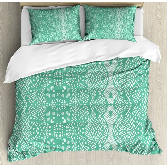 Mint Duvet Cover Set, Classic Lace Pattern with Details Shabby Form Feminine Vivid Vintage Image, Decorative 3 Piece Bedding Set with 2 Pillow Shams, King Size, Teal Turquoise, by Ambesonne