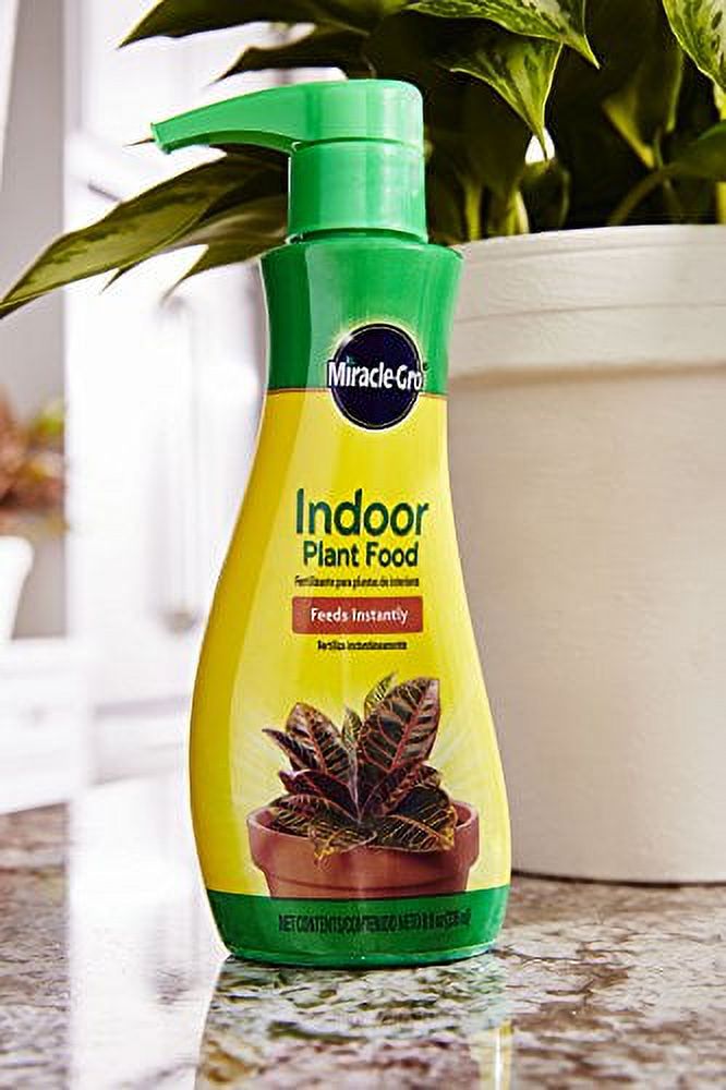 MiracleGro Indoor Plant Food (Liquid), 8 oz., Instantly Feeds All