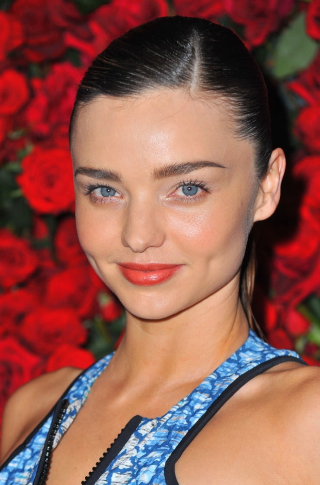 Miranda Kerr At Arrivals For MomaS 4Th Annual Film Benefit To Honor Pedro Almodovar Canvas Art - (16 x 20)