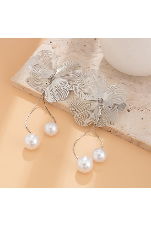 Ginkgo Leaf & Flower Earrings, Hypoallergenic, Fashionable & Classic – Perfect Christmas Gift