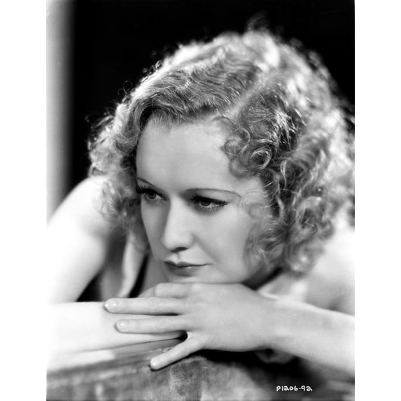 Miriam Hopkins Leaning on Hands Portrait Photo Print (24 x 30)