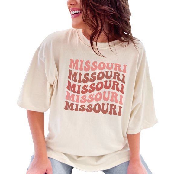 Missouri, United States of America, USA or US State Themed, Groovy Retro Wavy Text, Ivory Comfort Colors T-Shirt, Large