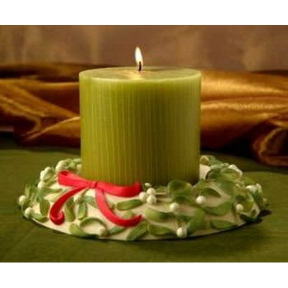 Mistletoe Pillar Candle Wreath