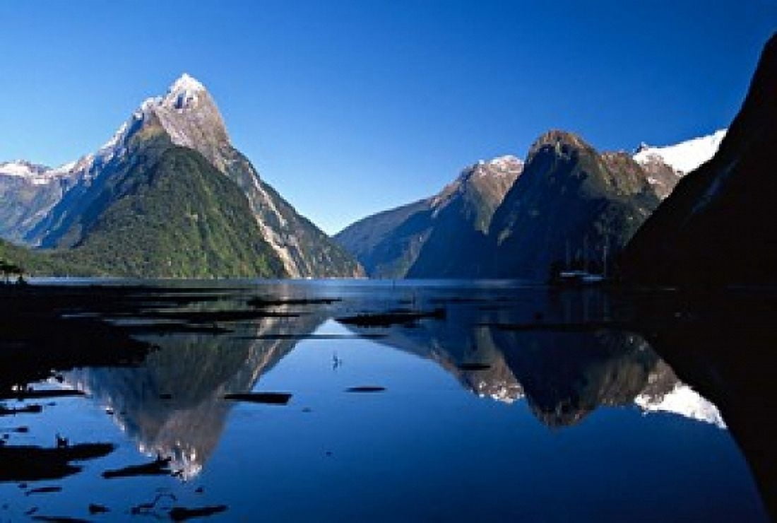 Mitre Peak & Milford Sound Fiordland National Park New Zealand Canvas Art - David Wall DanitaDelimont (34 x 23)