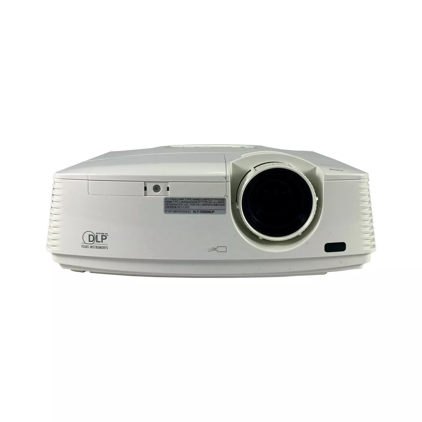 Pre-Owned Mitsubishi XD600U - DLP Projector 4500 Lumens PC 3D Ready HDMI with Accessories Bundle