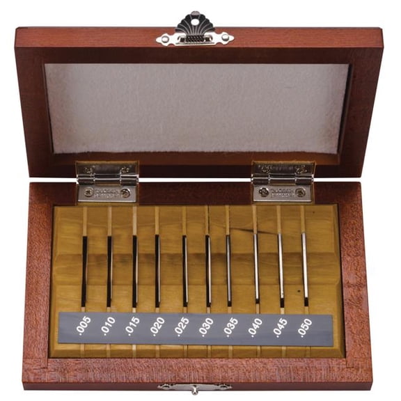 Mitutoyo 516-926-26 26 in. Rectangle Thin Steel Grade 0 Gage Block Set - 10 Piece