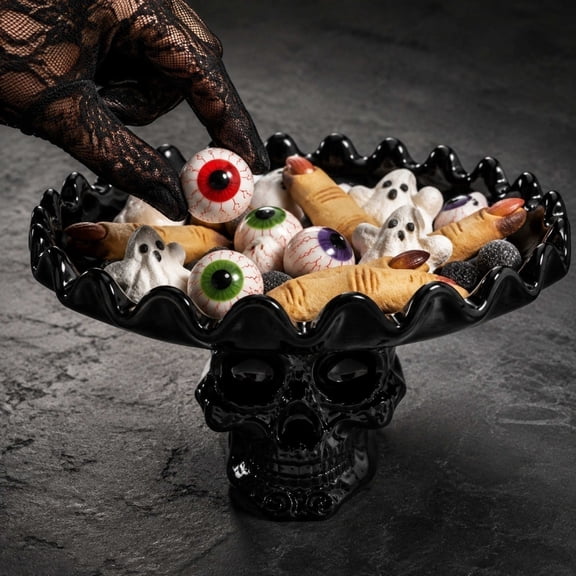 Miwamany Black Resin Gothic Skull Pedestal Fruit Tray with Wavy Rim 1PC Multi Purpose Snack Serving Platter, Spooky Elevated Table Centerpiece Decor for Party Bar Home Gathering