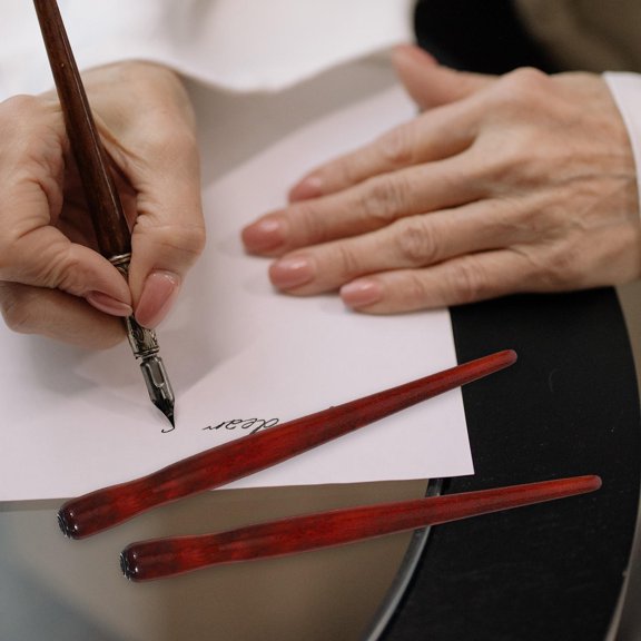 Mobestech 2Pcs Daily Use Calligraphy Pen Holders Wood Durable Replaceable Nib Holder