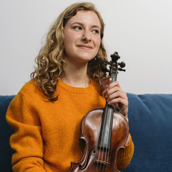 Mobestech Premium Brown Violin Tailpiece with Fish Eye Design and Fine Tuners for String Stability