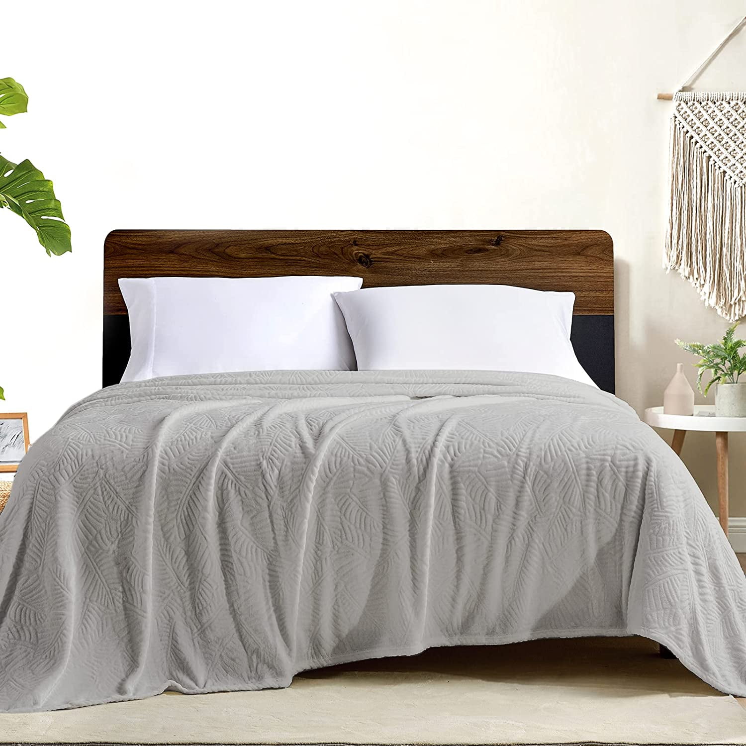 Aazon.co: Allgala 60x45 Super Soft Flannel Plush Light Weight Throw
