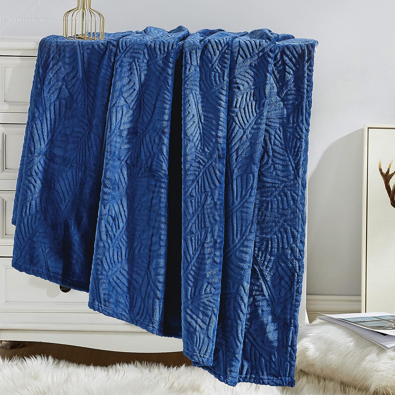 Mocaletto Throw Blankets,Fleece blanket,Soft Fuzzy Plush Blanket