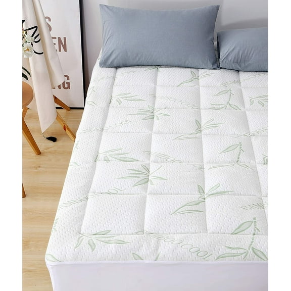 Mocassi Rayon Derived from Bamboo Mattress Pad, Soft & Plush Topper, Breathable Cool-Flow Technology, Fits Mattresses up to 16" Deep, Bamboo Mattress Pad, Queen, Green