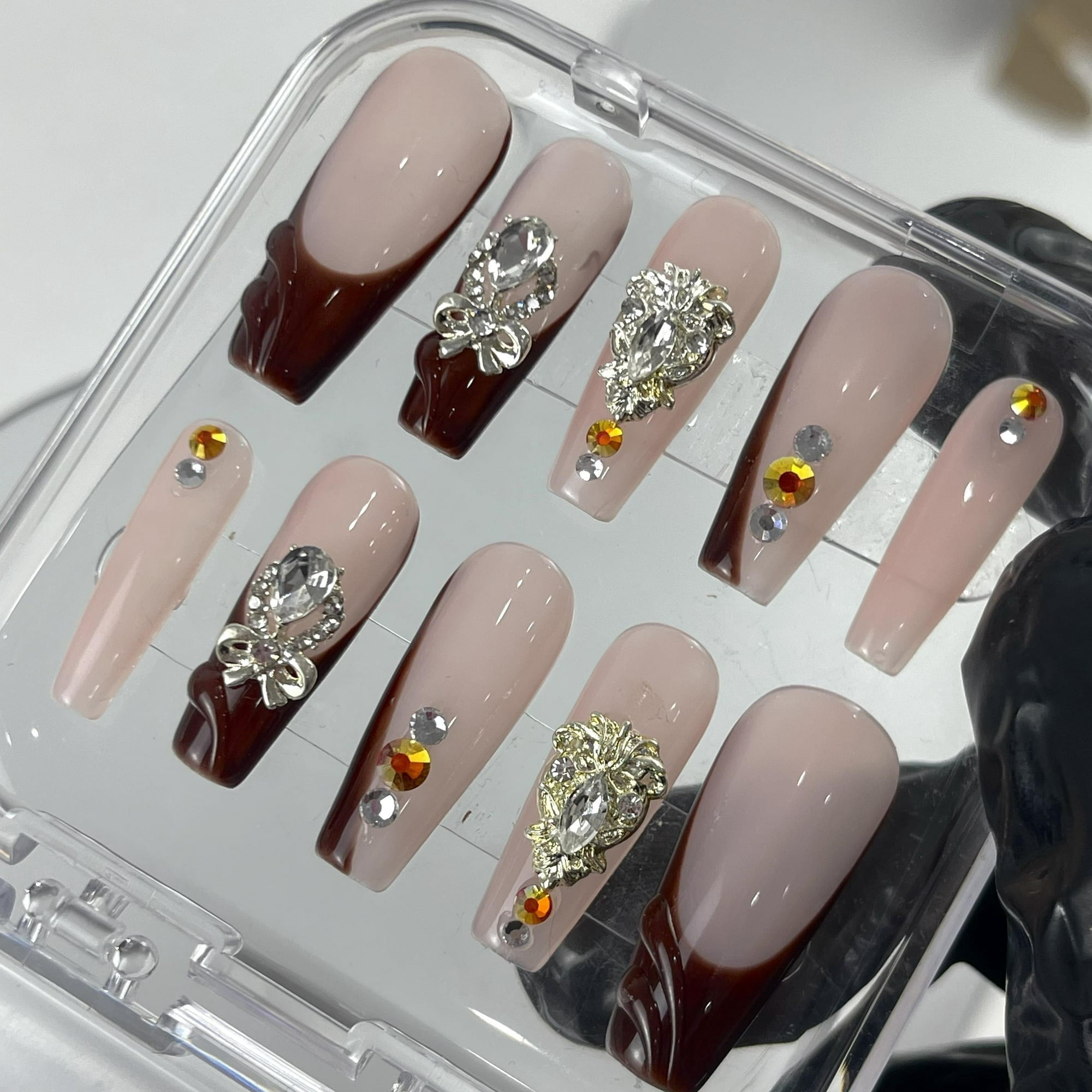 Mocha-Luxe-Custom-Press-Nails-
