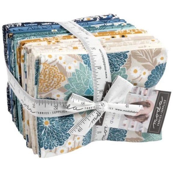 Moda - Field Of Flowers Fat Quarter Bundle by Katharine Watson