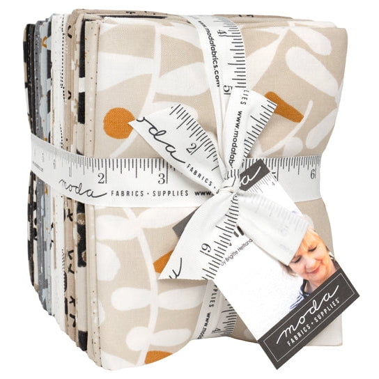 Moda - Mira Fat Quarter Bundle by Zen Chic 33 pcs