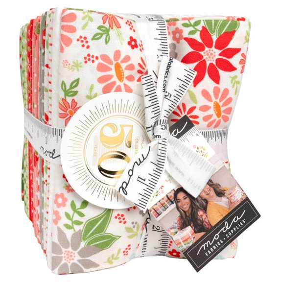 Moda - Poinsettia and Pear Fat Quarter Bundle by Sherri & Chelsi 34 pcs