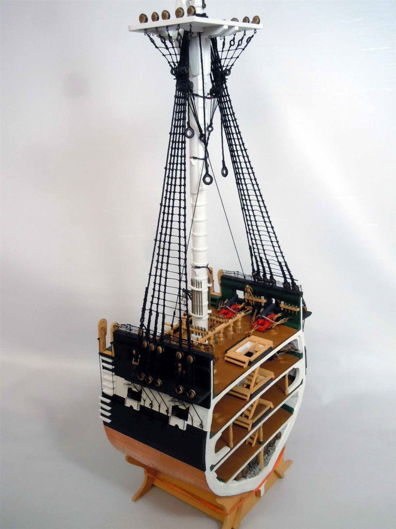 Model Shipways USS Constitution Cross-Section 1797 Wood Model - 1