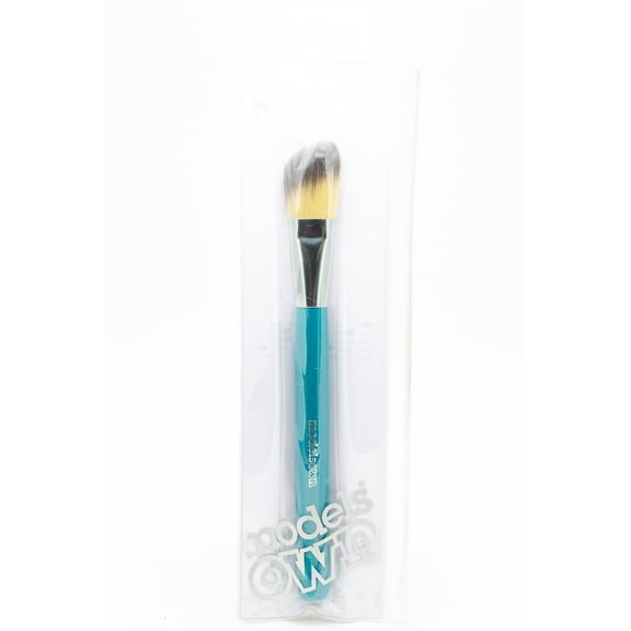 Models Own Face Angled Foundation Brush FA