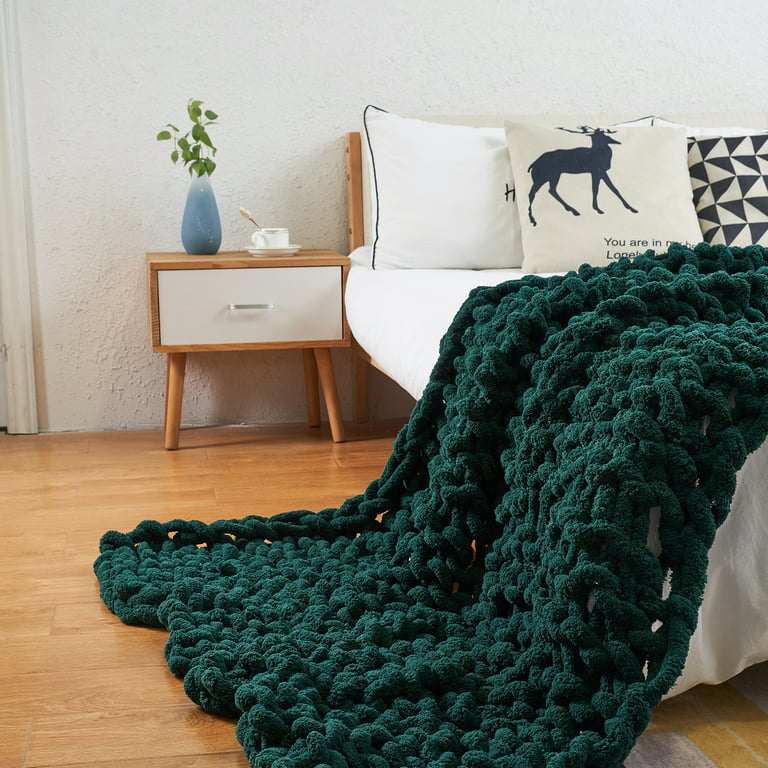Chunky Knit Blanket Throw - 50x60 3.7 lbs. - Soft Chenille Yarn Knitted  Blanket - Machine Washable Crochet Blanket - Handmade Cable Knit Throw