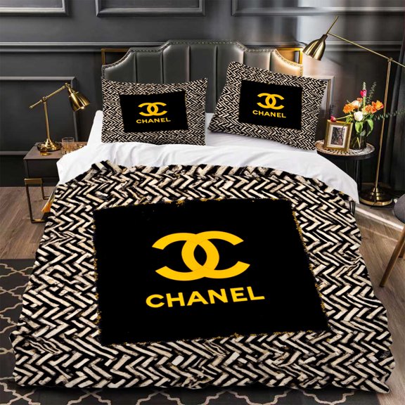 Modern 3-Piece Duvet Cover Set - Black & White Zigzag Pattern with Yellow Stylish Bedding for Contemporary Bedrooms