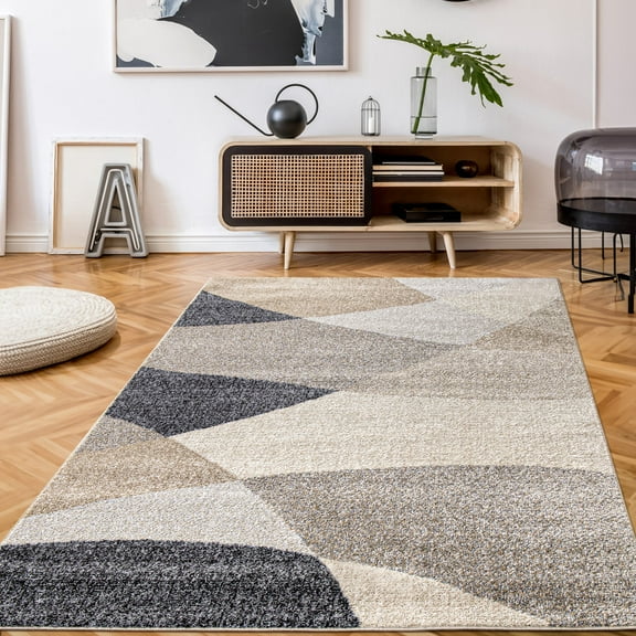 Modern Area Rug with Geometric Design in Beige Grey