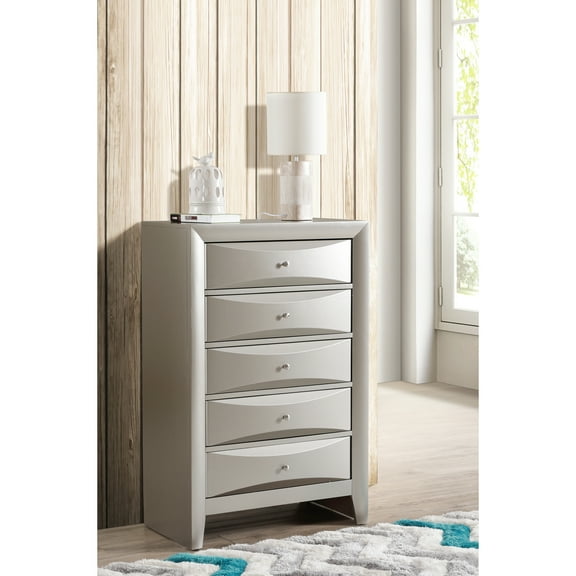 Modern Bedroom Furniture Chest: G1503 In Champagne With Molded Resin & Construction Particle Board Beveled Drawers