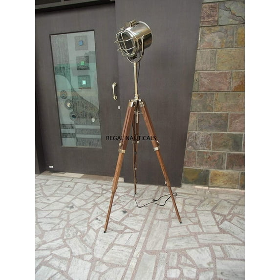 Modern Designer Nautical Chrome Finish Spot Light Tripod Floor Lamp Searchlight with Wooden Tripod Stand
