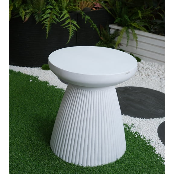 Modern Garden Patio Side Table - 18.1" H With Faux Accent For Deck, Backyard, Indoor & Outdoor Sleek And Design