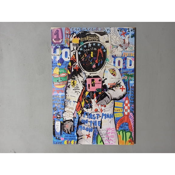 Modern Graffiti Art Canvas, Astronaut Graffiti Wall Decor, Astronaut Wall Decor, Astronaut, Astronaut Lover Gift Art, Spaceman Wall Decor, Canvas Wall Decor - Rolled Canvas
