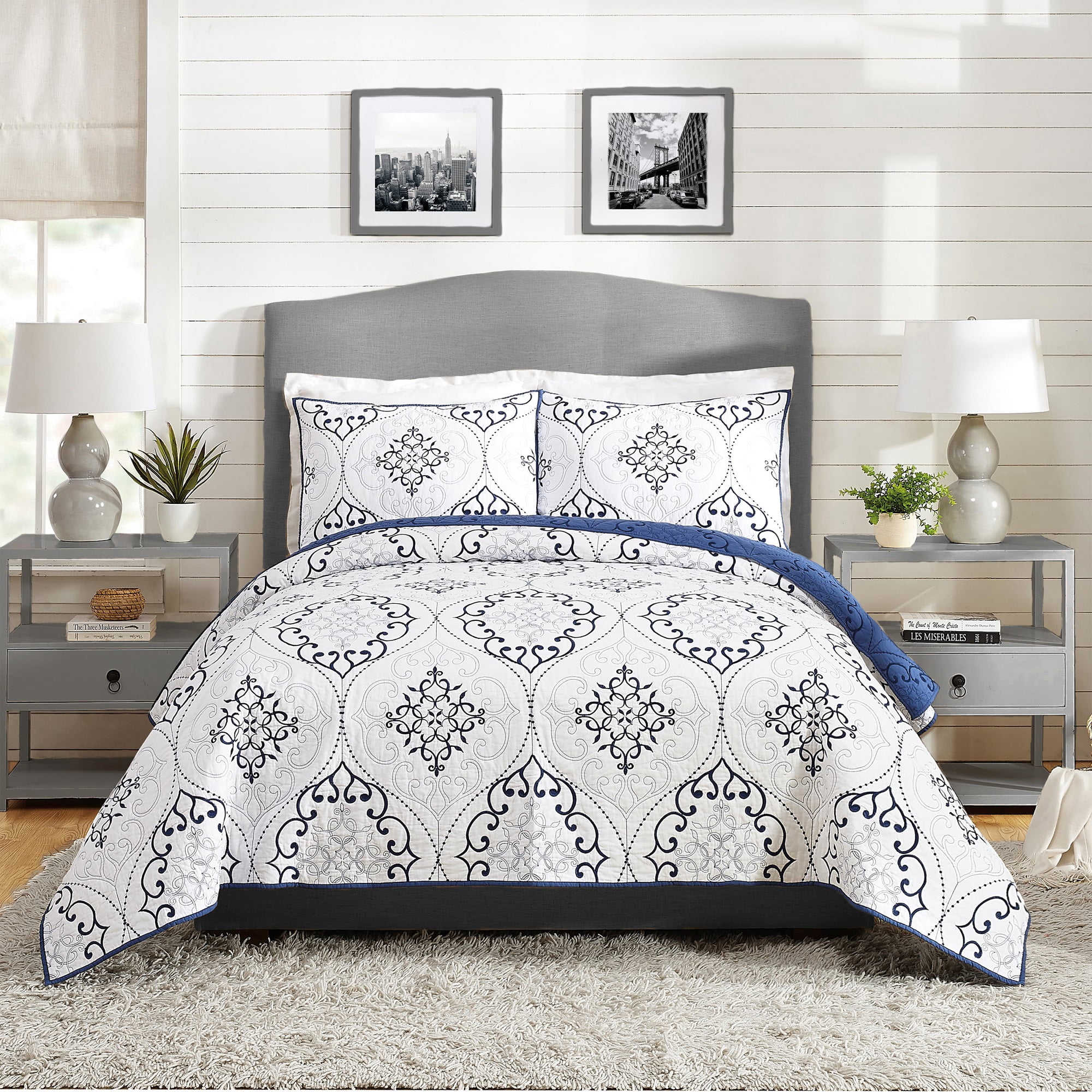 Navy and White Cotton Reversible Full Quilt Set