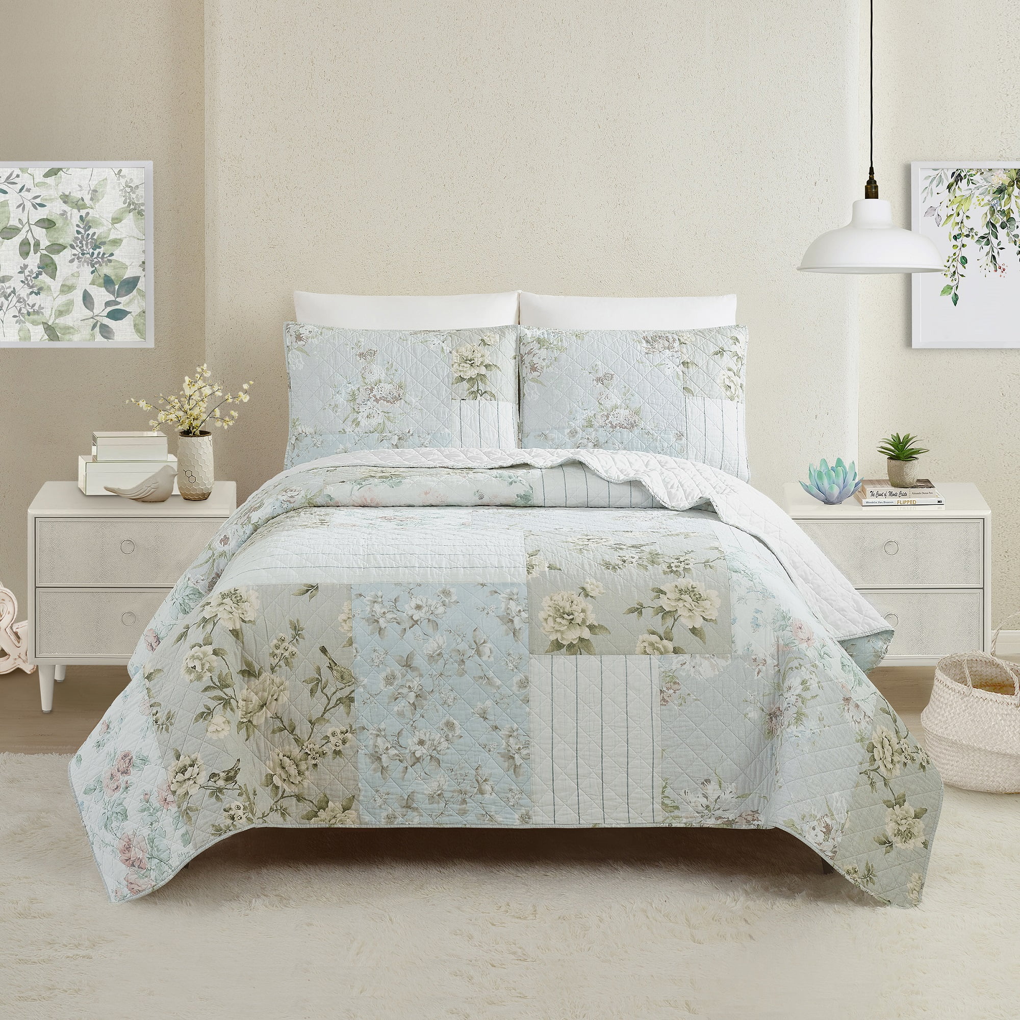 Claire Full/Queen White Cotton Patchwork Quilt Set