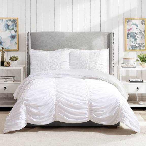 Modern Heirloom Emily White 3-Piece Pleated Comforter Set, Full/Queen