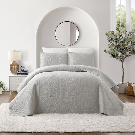 Modern Heirloom Solid Stitch Gray 3-Piece Bedspread Set, Full/Queen