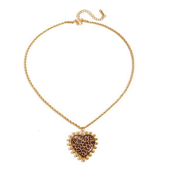 Modern Leopard Heart Charm Necklace Fashionable Jewelry Temperament Neckchain