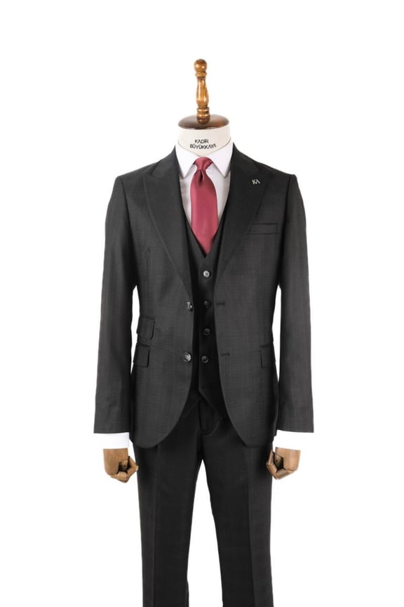 Modern Men's Slim Fit Suit with Stylish Swallow Collar and Woven Vest