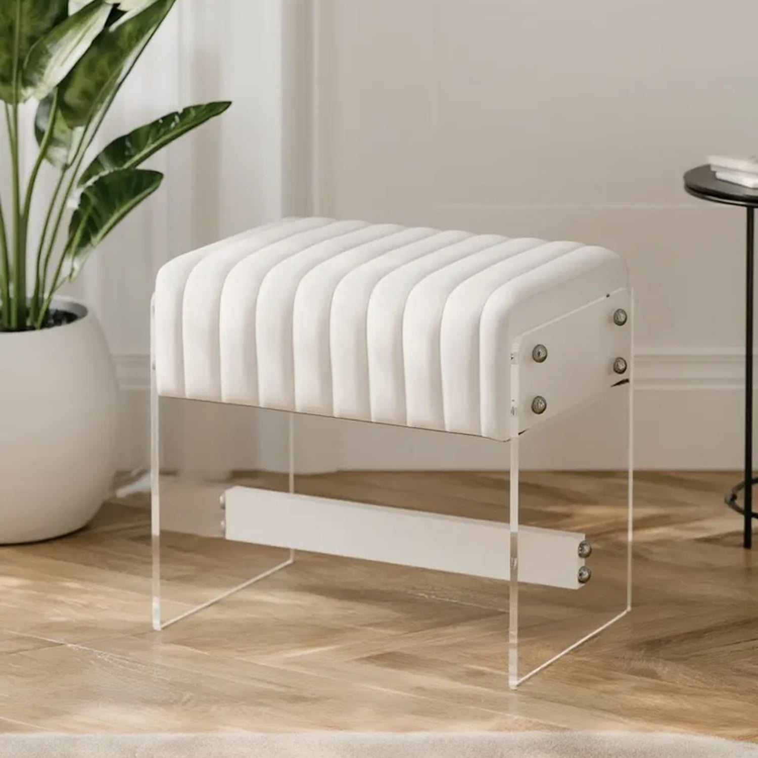 Modern Minimalist Dressing Stool, Decorated With White Pu Leather Surface, High-Density Sponge And Transparent Acrylic Legs, Suitable For Bedrooms, Entrances, And Living Rooms