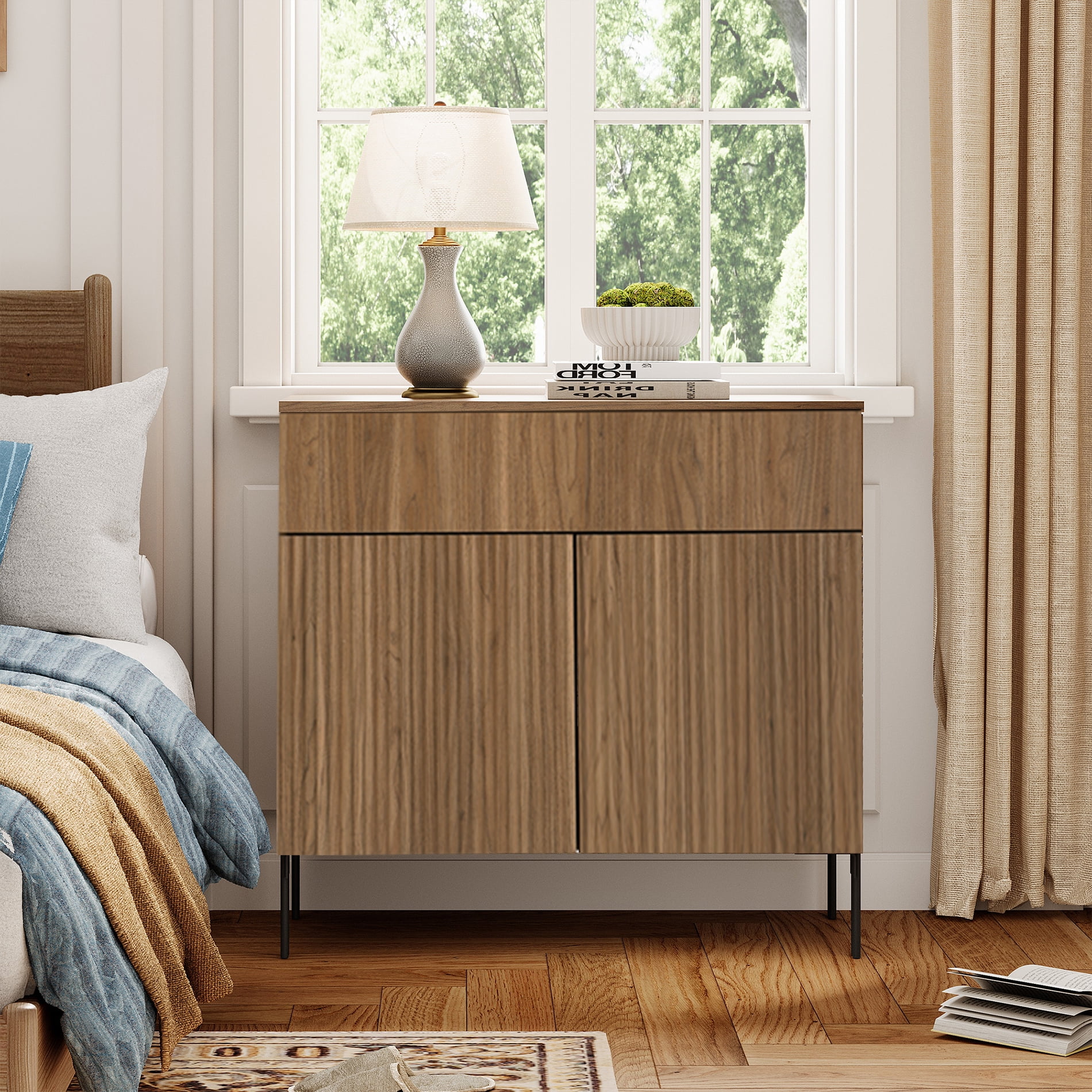Modern Minimalist Nightstand,31.5" Wood End Table,Reeded Design Bedside Table for Bedroom, Living Room,Entryway
