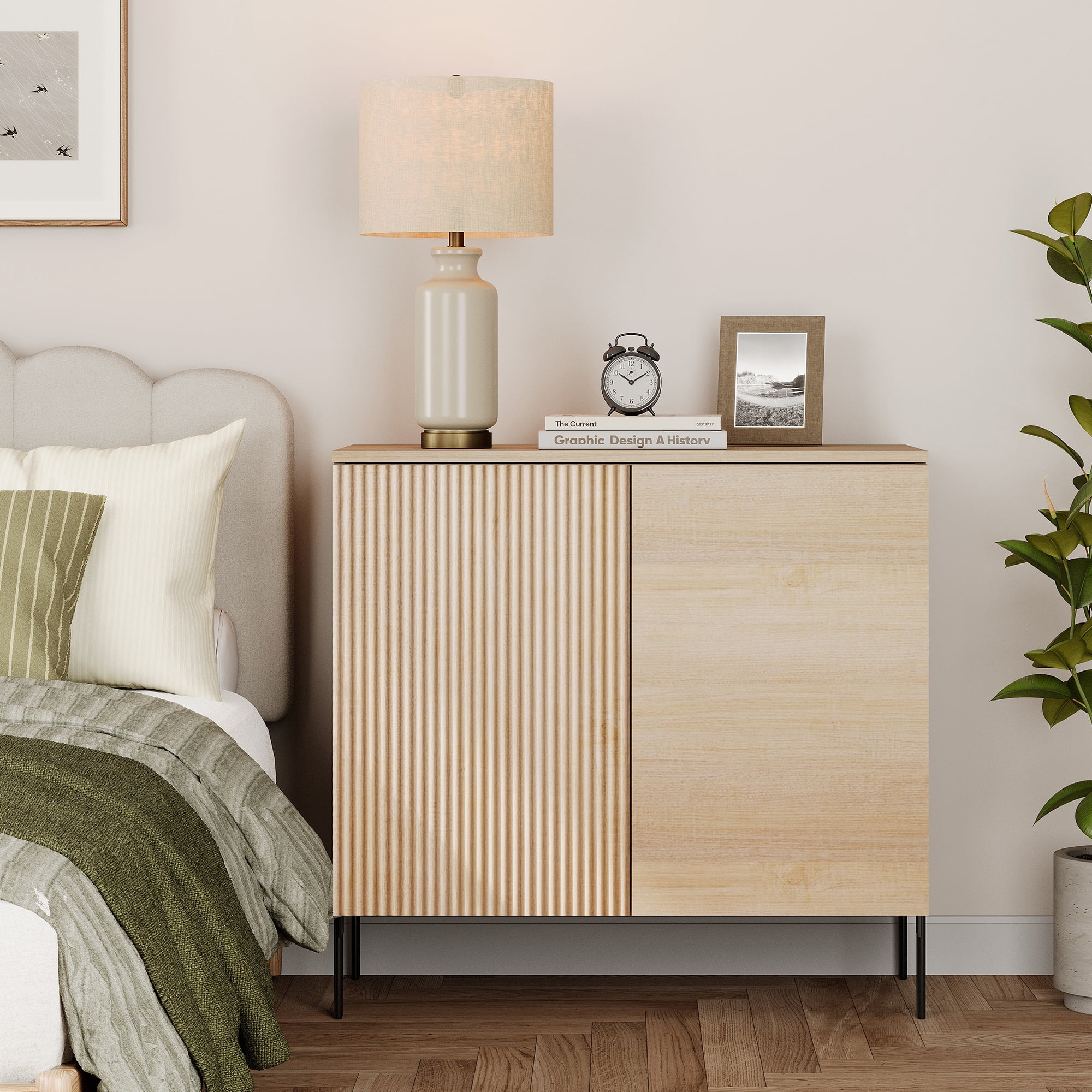 Modern Minimalist Wood Nightstand with Doors ,31.5" Large End Table,Reeded Design Bedside Table for Bedroom, Living Room,Entryway