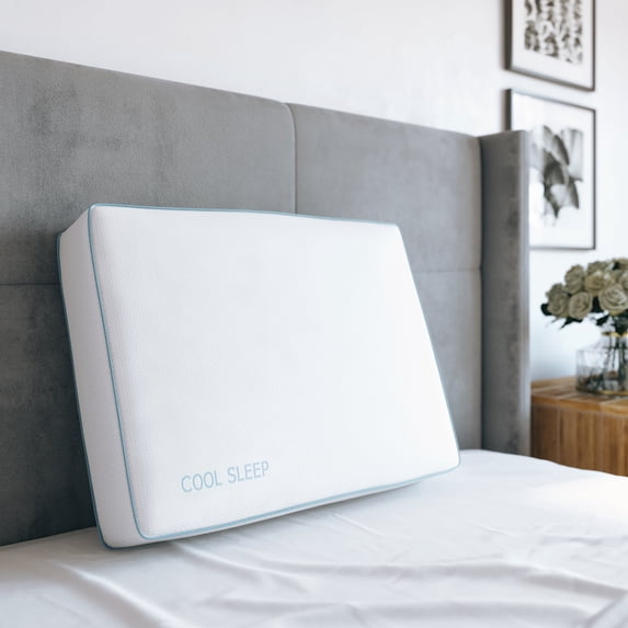 Modern Sleep Cool Sleep Ventilated Plush Gel Memory Foam Gusseted Bed Pillow, Queen