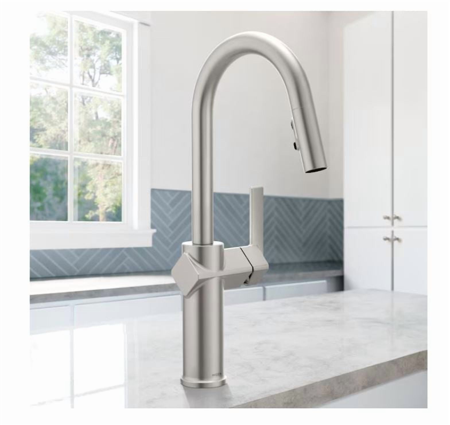 Moen Joric Spot Resist Stainless Single Handle Deck-mount Pull-down Kitchen Faucet with Sprayer (Includes Deck Plate)