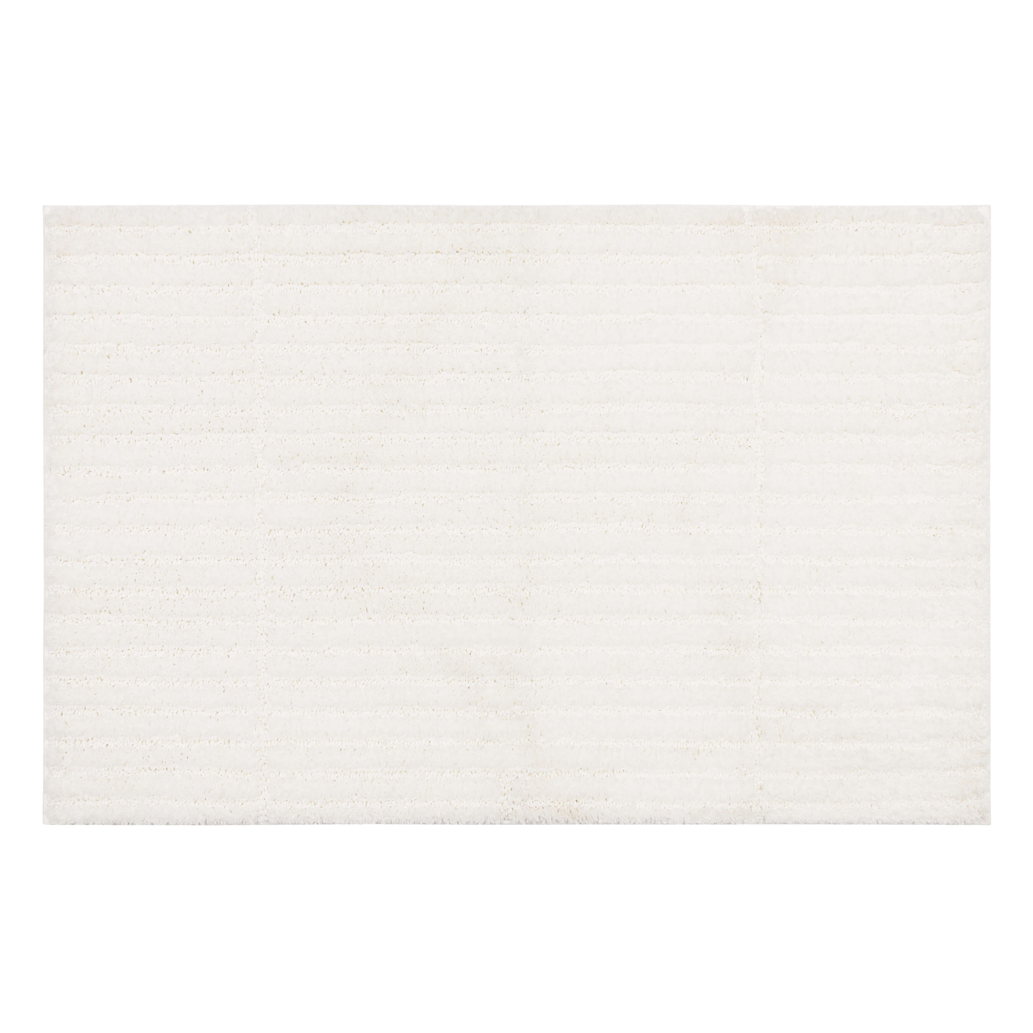 Mohawk Sanctuary Bath Mat Soft Absorbent Quick Dry Machine Washable Non-Slip Bathroom Mat, White, 20" x 34"