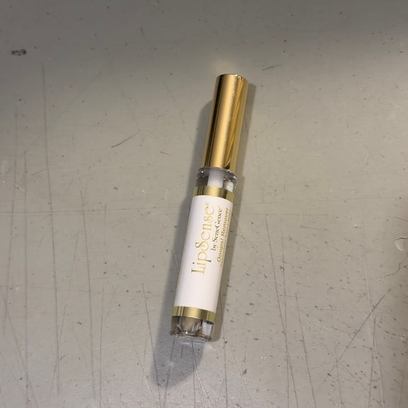 Moisturizing Ooops Lip Color Remover Gentle, Effective Formula for Quick Lip Color Removal, 0.25oz