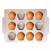 Mold Cake Pan Shell-Shaped Bread Tin Madeleine Cake Baking Tray Non-Stick Carbon Steel French Shell Pastry Cake Mold 12 Cavity for Oven Baking Bread Chocolate Muffin Brownie Cookie Candy