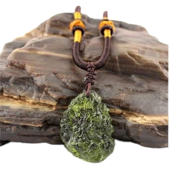 Moldavite Crystal Necklace Moldavite Pendant Czech Meteorite,Powerful Healing Chakra Stone for Men and Women