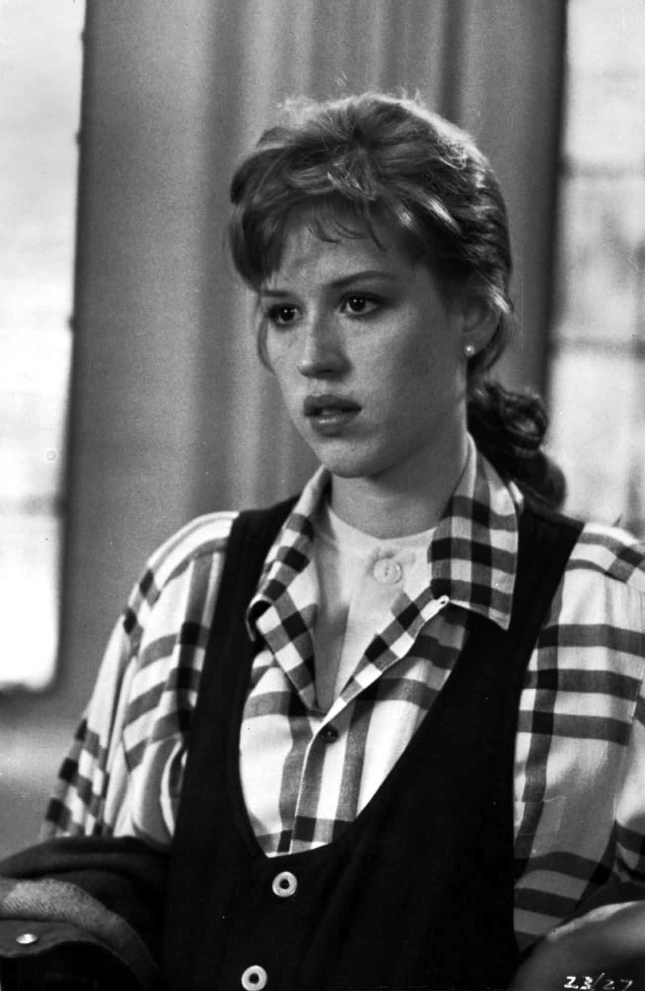 Molly Ringwald Portrait wearing Black vest with Plaid Sleeves Photo ...