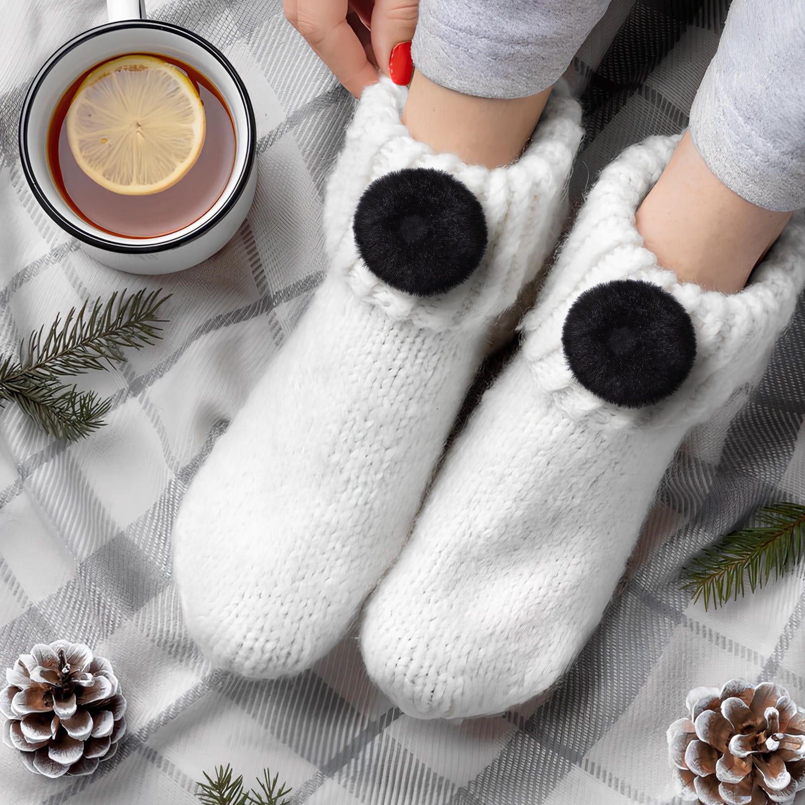 Moluckfu 2Pcs Fluffy Balls Bunny Tail for Cosplay Prop Gothic Style ...