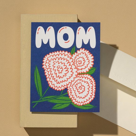 Mom Greeting Card – Beautiful Floral Design with Bold Lettering – Blank Inside for Personal Messages – Perfect for Mother’s Day, Birthdays, or Just Because