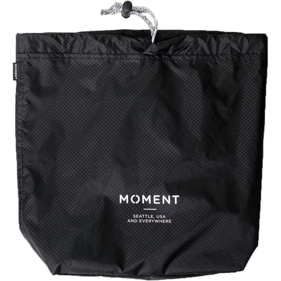 Moment Snackpack Stuff Sack, Black