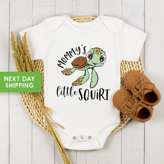 Mommy Baby Onesie, Pregnancy Reveal Onesie, I Love My Mommy, Turtle Bodysuit , Little Squirt Shirt, Mom Onesie, Mothers Day Gift Cool Baby Clothing, Cute Baby Onesie, BABY BODYSUIT LAT 4424