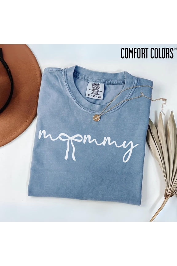 Mommy Shirt Minimal Script Mom Tee Cute Mother 39 s Day Gift Shirt Mama Apparel
